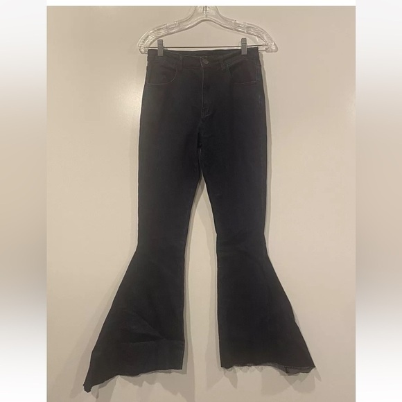 Altar'd State‎ Tennley Flare Raw Hem Bell Bottom Jeans Womens Medium (103… - Picture 2 of 6